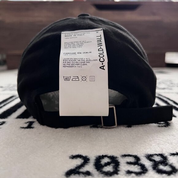 A-COLD-WALL* EMBROIDERED LOGO Back Label Tag SUEDE CAP - Picture 7 of 8
